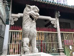 01B Guardian lion statue outside the Man Mo Temple in Hong Kong